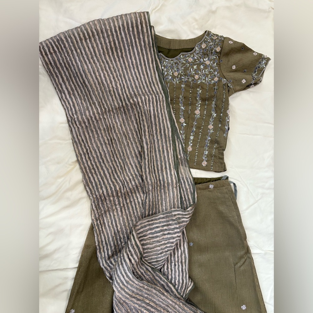 Lengha Embroidered Olive/moss Green